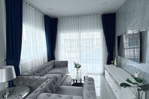 House in Pa Klok, Thailand 4 bedrooms № 173675 - photo 1