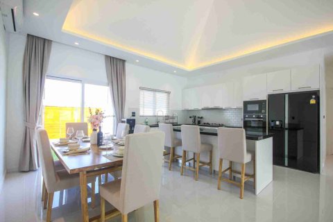 Villa in Hua Hin, Thailand 3 Schlafzimmer № 221777 - Foto 10