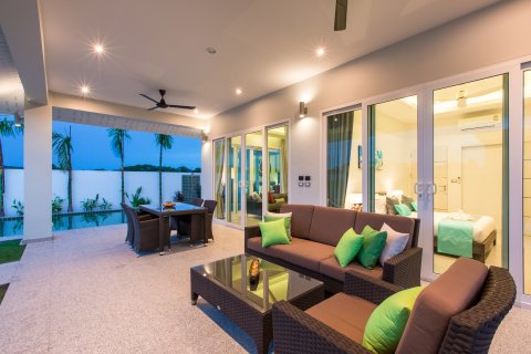 Villa in Hua Hin, Thailand 3 Schlafzimmer № 221776 - Foto 24