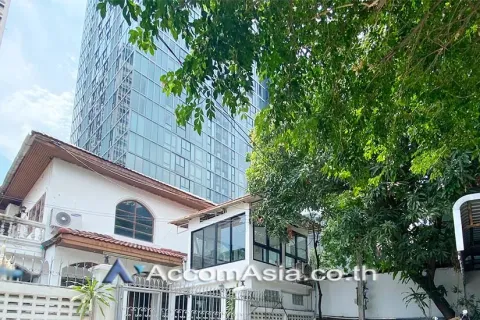 Haus in Khlong Toei, Bangkok, Thailand 4 Schlafzimmer № 216900 - Foto 2