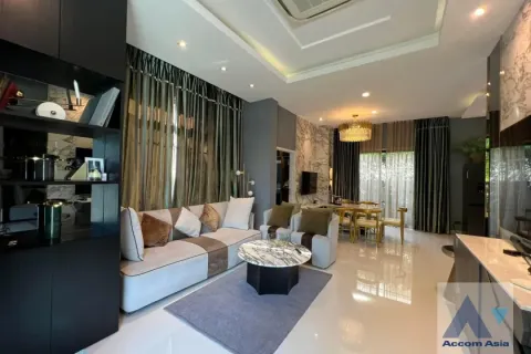 House in Khan Na Yao, Bangkok, Thailand 4 bedrooms № 216903