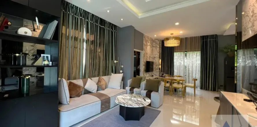 Haus in Khan Na Yao, Bangkok, Thailand 4 Schlafzimmer № 216903