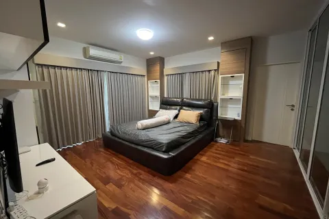 Maison à Taling Chan, Bangkok, Thaïlande 4 chambres № 156103 - photo 4