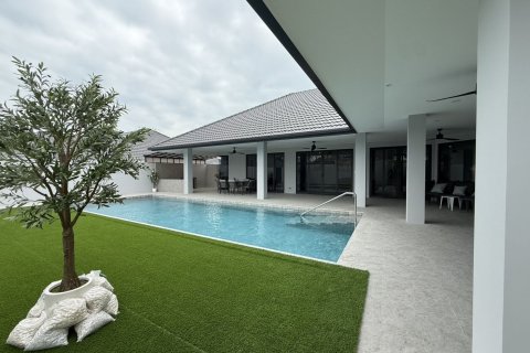 Villa à Hua Hin, Thaïlande 4 chambres № 156106 - photo 2