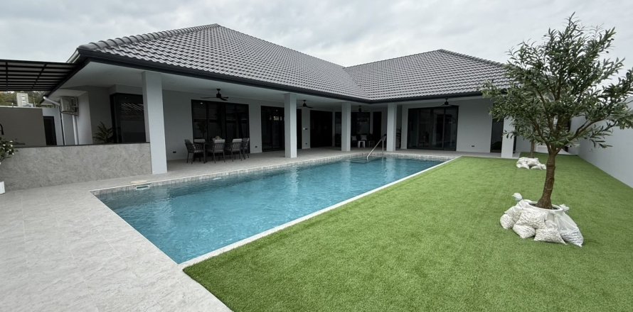 Villa à Hua Hin, Thaïlande 4 chambres № 156106