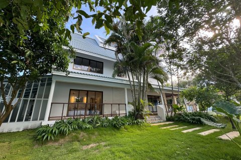Villa in Pa Klok, Thailand 4 bedrooms № 156101 - photo 20
