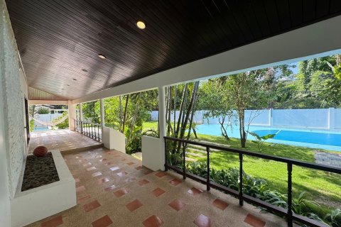 Villa in Pa Klok, Thailand 4 bedrooms № 156101 - photo 21