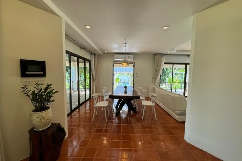 Villa in Pa Klok, Thailand 4 bedrooms № 156101 - photo 7