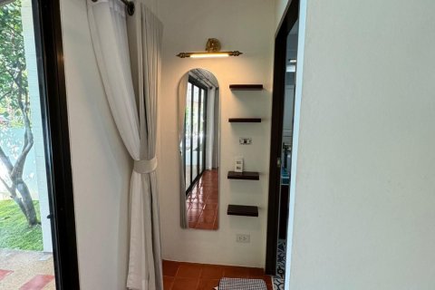 Villa in Pa Klok, Thailand 4 bedrooms № 156101 - photo 17