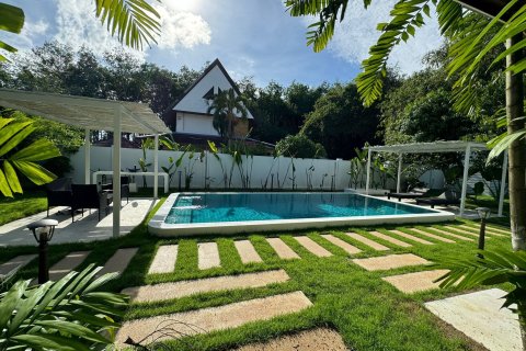 Villa in Pa Klok, Thailand 4 bedrooms № 156101 - photo 2