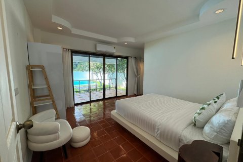 Villa in Pa Klok, Thailand 4 bedrooms № 156101 - photo 15