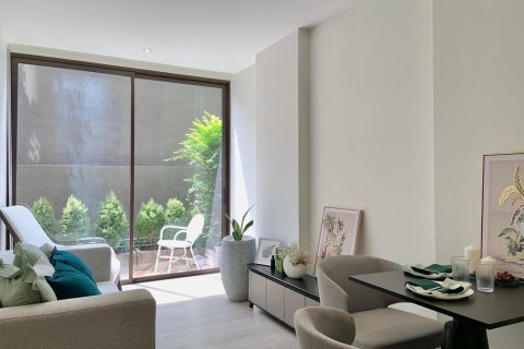 Studio dans le Condo à Khlong Toei, Bangkok, Thaïlande  № 164262 - photo 1