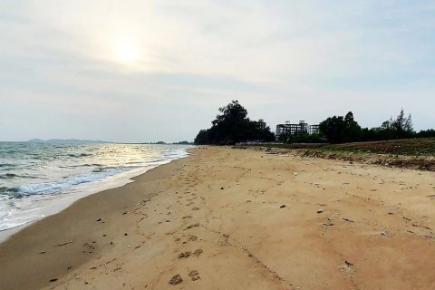 Terrain à Klaeng, Thaïlande 3681.6 m2 № 164261 - photo 12