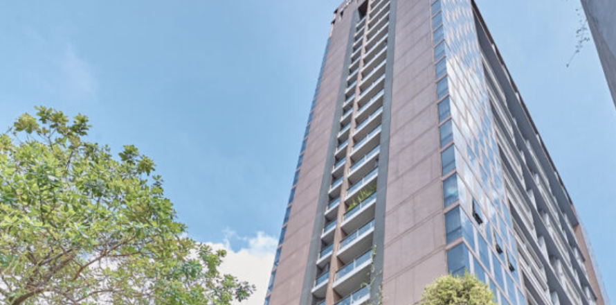 Studio in the Condo in Khlong Toei, Bangkok, Thailand  № 164258