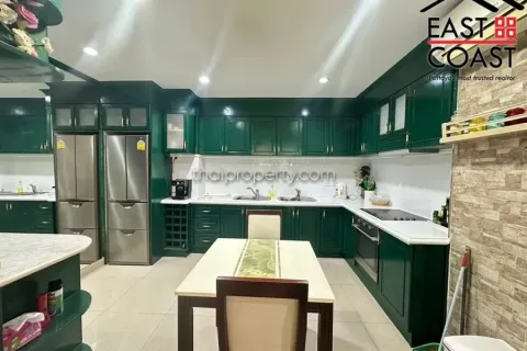 Condominio de 2 dormitorios en Jomtien Beach, Pattaya, Tailandia № 213293 - foto 3