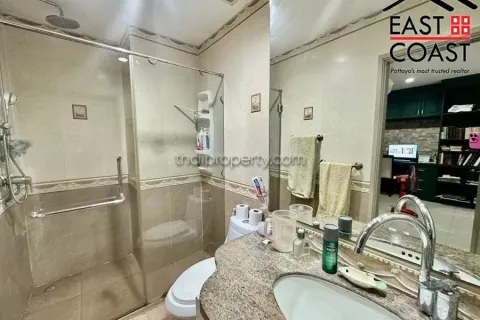 Condominio de 2 dormitorios en Jomtien Beach, Pattaya, Tailandia № 213293 - foto 12