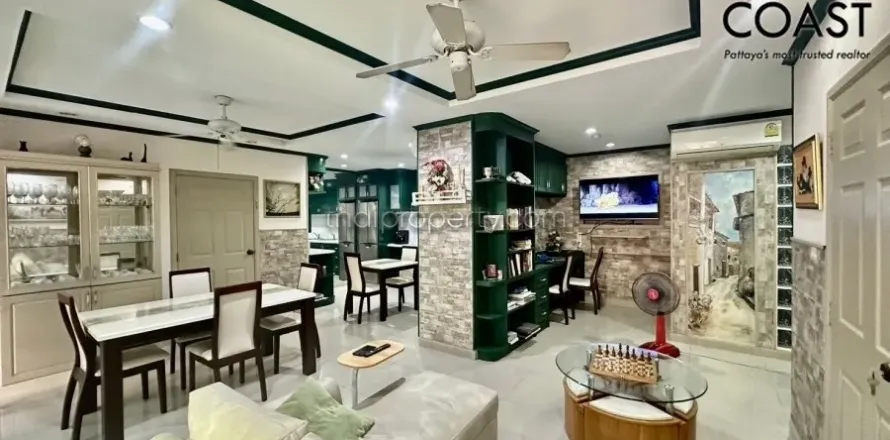 Condominio de 2 dormitorios en Jomtien Beach, Pattaya, Tailandia № 213293