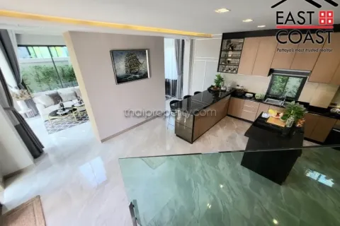 Casa de 3 dormitorios en Pattaya, Tailandia № 213297 - foto 14