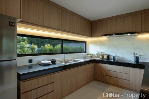 Дом в Паттайе, Таиланд с 4 спальнями № 163962 - фото 5