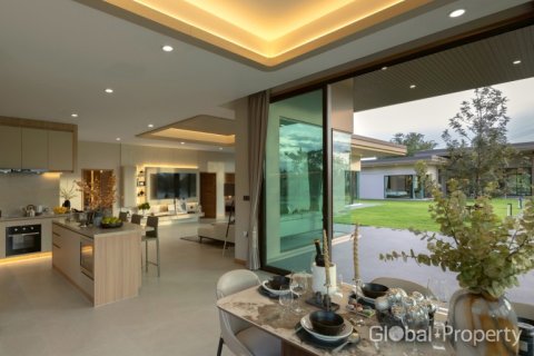 Дом в Паттайе, Таиланд с 4 спальнями № 163962 - фото 3