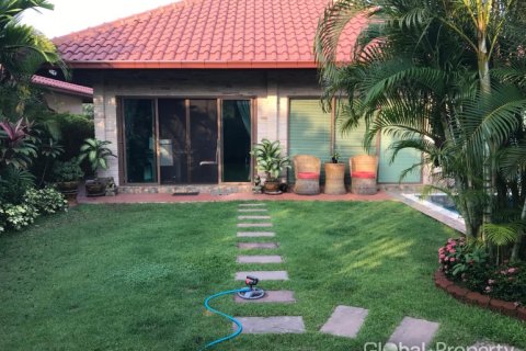 House in Pattaya, Thailand 2 bedrooms № 163966 - photo 7