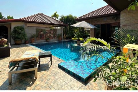 House in Pattaya, Thailand 2 bedrooms № 163966 - photo 5