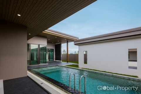 Дом в Паттайе, Таиланд с 3 спальнями № 163963 - фото 2