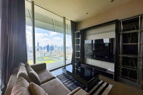 Кондоминиум с 2 спальнями в Патхум Ване, Бангкок, Таиланд № 136937 - фото 3