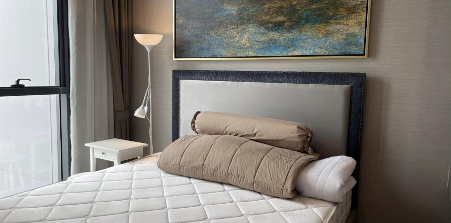 Студия в кондо в Банг Раке, Бангкок, Таиланд № 136938