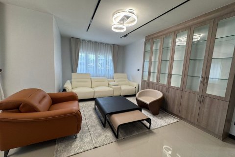 Дом в Паттайе, Таиланд с 5 спальнями  № 147056 - фото 5