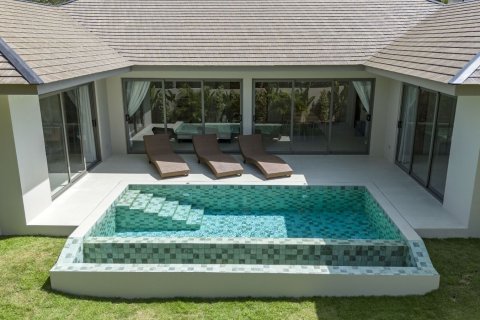 Villa in Ko Samui, Thailand 3 bedrooms № 147060 - photo 1