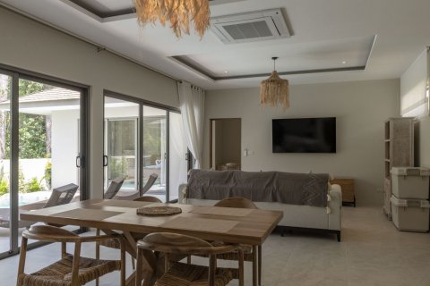 Villa in Ko Samui, Thailand 3 bedrooms № 147060 - photo 16