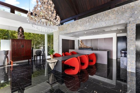 Вилла в Кату, Таиланд с 7 спальнями  № 147057 - фото 2