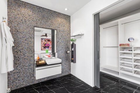 Вилла в Кату, Таиланд с 7 спальнями  № 147057 - фото 25