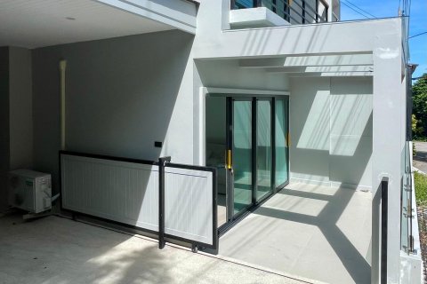 Duplex in Ko Samui, Thailand 3 bedrooms № 147058 - photo 16