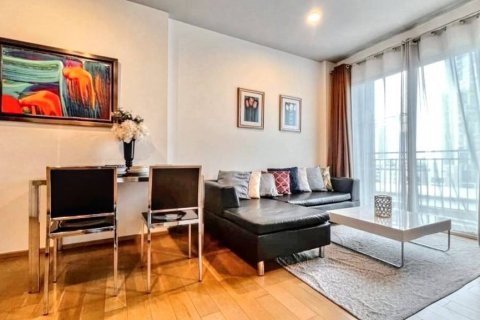 Condo in Bangkok, Thailand, 1 bedroom  № 116327 - photo 2