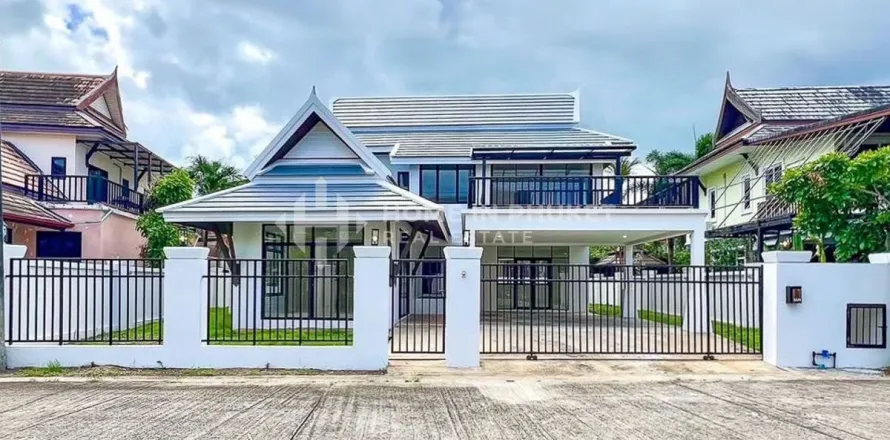 Maison à Chalong, Thaïlande 3 chambres № 156312