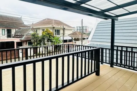 Maison à Chalong, Thaïlande 3 chambres № 156312 - photo 18