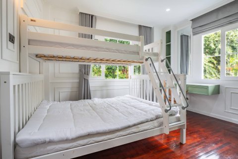 House in Phuket, Thailand 4 bedrooms № 161945 - photo 12