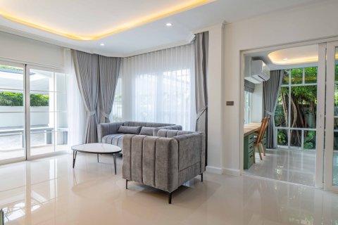 House in Phuket, Thailand 4 bedrooms № 161945 - photo 4