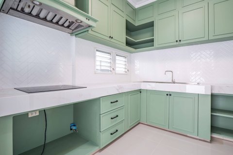 House in Phuket, Thailand 4 bedrooms № 161945 - photo 8