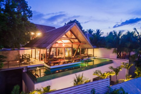 Villa in Phuket, Thailand 4 bedrooms № 161947 - photo 2
