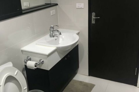Condo à Pathum Wan, Bangkok, Thaïlande, 2 chambres  № 161948 - photo 8