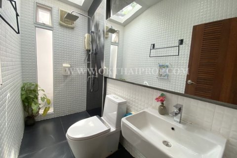 House in Pattaya, Thailand 19 bedrooms № 154351 - photo 10