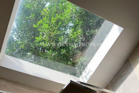 House in Pattaya, Thailand 19 bedrooms № 154351 - photo 11