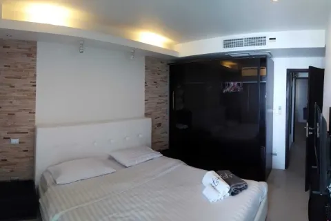 Condo in Phuket, Thailand, 2 bedrooms № 154348 - photo 10