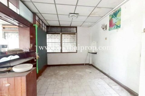 Maison à Nonthaburi, Thaïlande 4 chambres № 154350 - photo 5