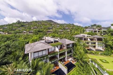 Condo in Kamala, Thailand, 3 bedrooms № 179519