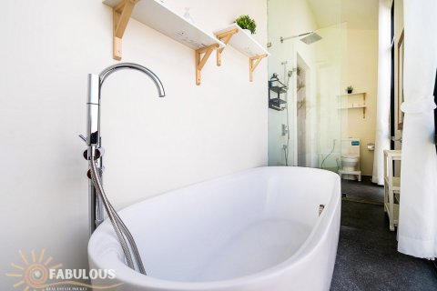Villa in Bang Tao, Thailand 4 bedrooms № 179524 - photo 6