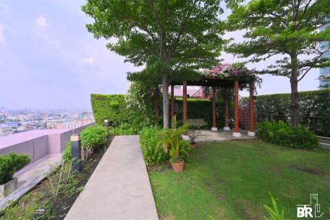Condo in Bangkok, Thailand, 1 bedroom  № 188632 - photo 3
